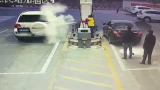 Static Electricity Sets Car Petrol Tank Ablaze