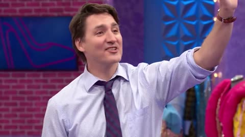 Canada's Drag Race contestant to Trudeau: "Hate to see you leave, love to see you walk away, baby!"