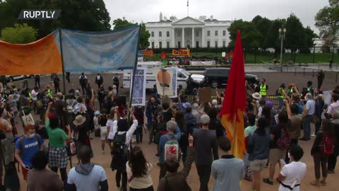 USA: Indigenous people and climate activists rally in front of White House - 12.10.2021