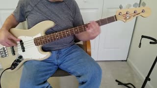 Jazz Bass Shootout Hot Rod MIM Fender vs Fender USA Highway One 1