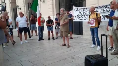 Manifestazione Assemblea Civica Bari, 21 agosto 2021. Intervento di Gino Ancona.