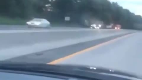 Truck Tire Causes Big Accident!