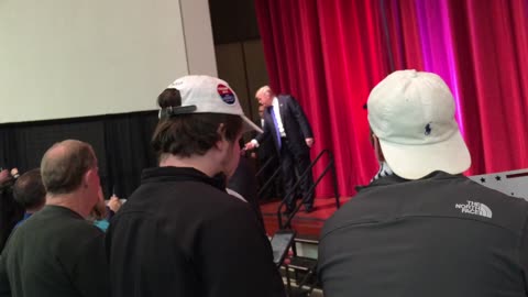 Donald Trump leaving stage in Wichita, Ks (reup)