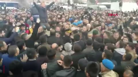 Opposition leader in Turkey attacked on a funeral