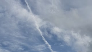 Chemtrails vs. Real clouds