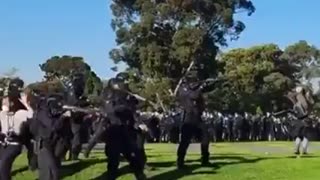 Chaotic scene during anti-lockdown protest outside the Shrine of Remembrance in Melbourne
