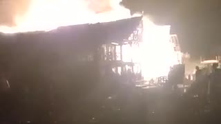 Voraz incendio en Playa Blanca.
