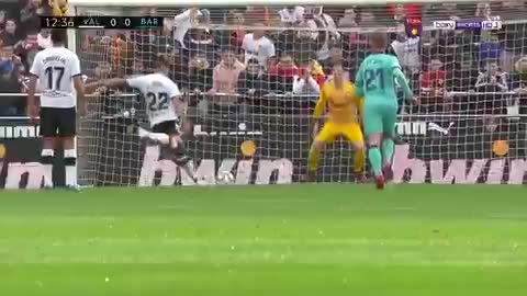 Ter STEGEN save penalty vs Valencia