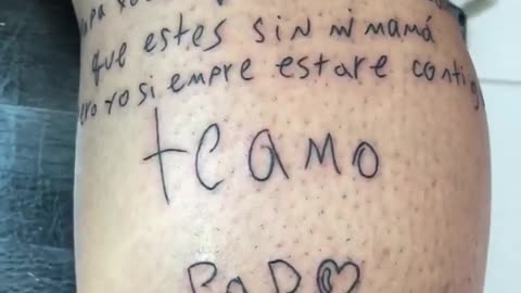 Arquero del Bucaramanga, Luis Delgado, se tatuó en el brazo una carta de su hijo