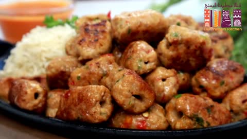 An amazingly EASY and DELICIOUS chicken kebab recipe! With a SIZZLING sauce recipe 😋