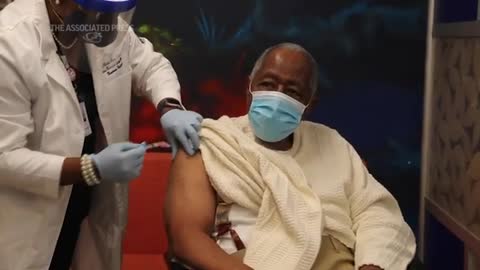 Hank Aaron - Politics - COVID Vaccine Death
