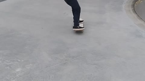 Teen drops in for the first time! (Newnan Skate Park)