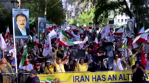 Opponents of Iranian regime protest outside UN