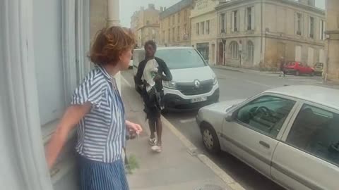 Protect your children. Video of a new attack that took place in Bordeaux on June 19, during Martinique. The African attacker was arrested by the police. He is well known to the police.