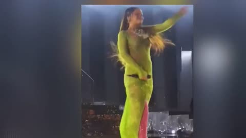 Rihanna’s Magical Dance Performance at Billionaire Anant Ambani Wedding Cocktail #ambaniwedding