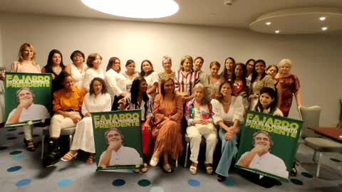 Mujeres unidas con Sergio Fajardo