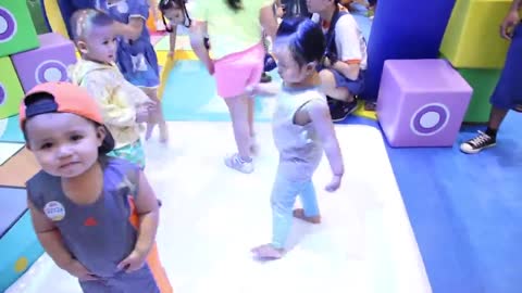 [Series DANCING CHILDREN] Part 1 - Bars For The Kids 2014