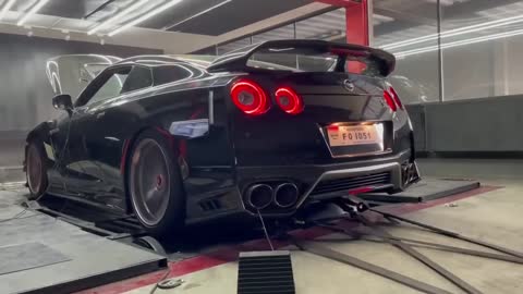 Nissan R35 GTR - Extreme-Modified - Flame Spitting 🔥🔥