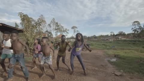 African kids dance