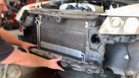 2007 VW Touareg 3.6 VR6 Engine Removal For The Second Time (More Detailed)