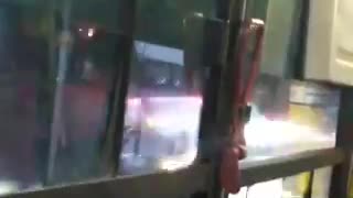 Reportan congestión vehicular por escombros en Papi Quiero Piña