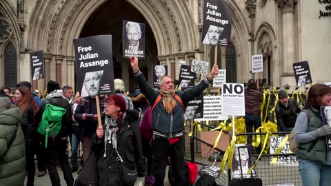 Assange supporters protest amid U.S. extradition battle