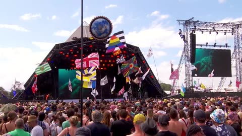 David Attenborough Presents Seven Worlds One Planet Live From Glastonbury | BBC Earth