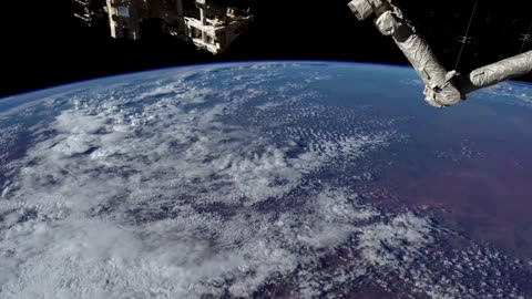 ISS Expedition 42 Time Lapse Video of Earth