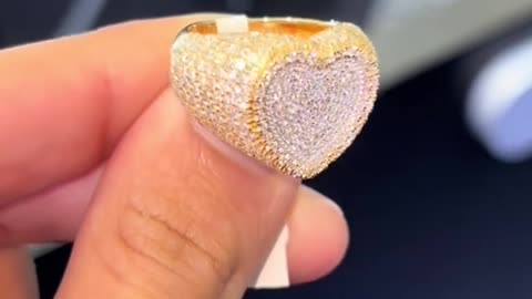 Ladies Real Gold & Natural VS Diamond Heart Ring