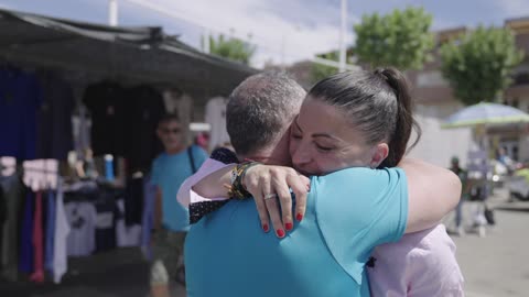 Rompe su carnet tras 25 años de afiliado del PP y se pasa a VOX