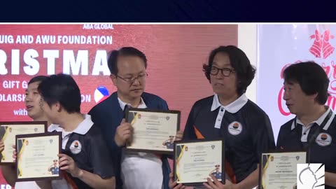 1,000 pamilya sa Taguig, binigyan ng pang-noche buena ng isang Korean Foundation