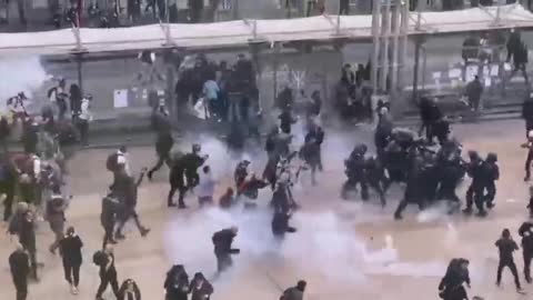 France Turns Violent as Citizens Protest Against Covid Mandates