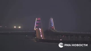 Traffic on the Crimea Bridge continues normally...