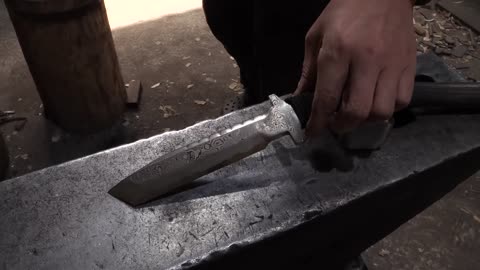 The process of making Damascus knives with the best quality. Korean handmade knife workshop