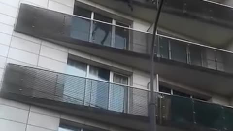 Man Climbs Four Stories to Rescue Child Hanging From Paris Balcony