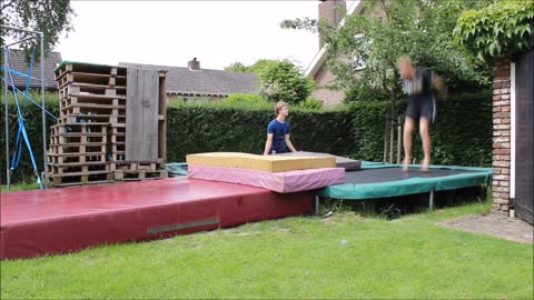 Triple Frontflip on a garden-trampoline