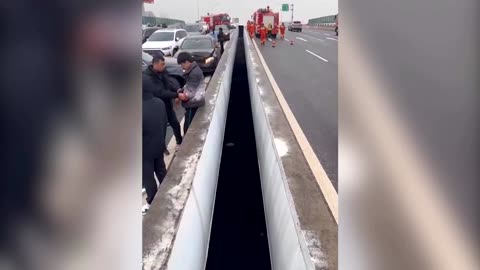 Several injured after 100-car pile up in icy China