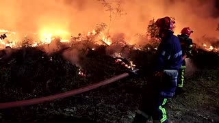 Thousands evacuated in France as wildfires rage on