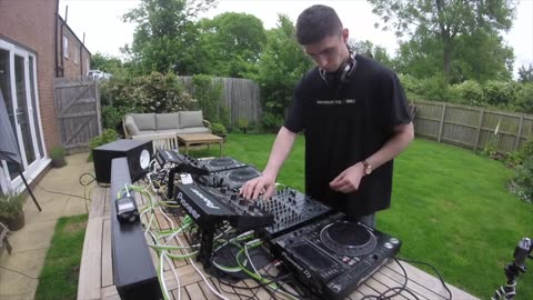 LMR showcasing After Hours Live Garden Mix