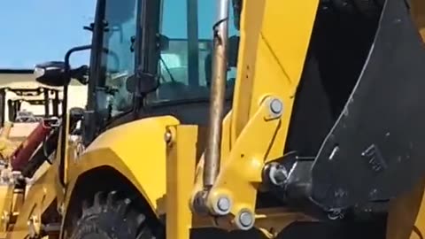Excavator Caterpillar 6015B Caterpillar Dumpers#caterpillar#excavator#wheelloader#truck (41)