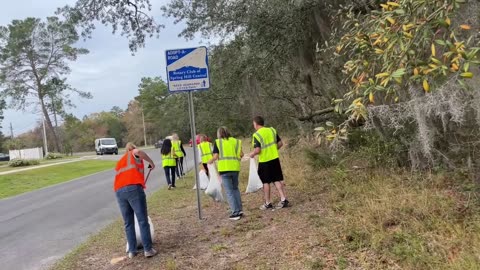 Hernando Republican Club - Park Cleanup