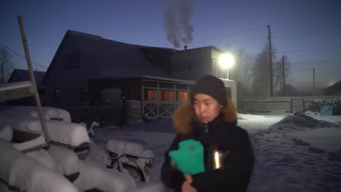 How We Shower and Do Laundry at -71°C (-95°F) | Yakutia, Siberia
