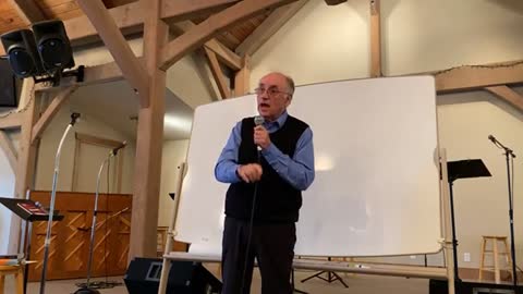 Brian Peckford speaking at Cobble Hill Village in Vancouver Island, British Columbia