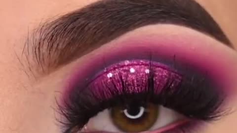 Beautiful shimmer eyemakeup tutorial step by step for bignner