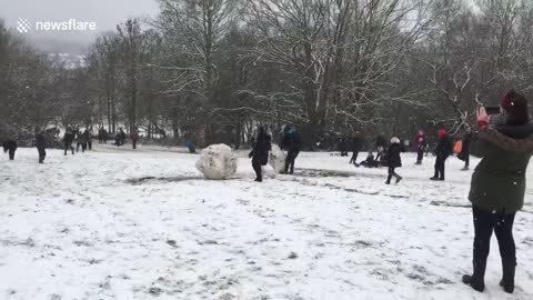 Giant snowball fail and sledging fun in Alexandra Palace in London