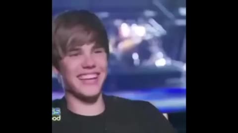 Justin Bieber "I LIKE THAT LAUGH" hehehehe