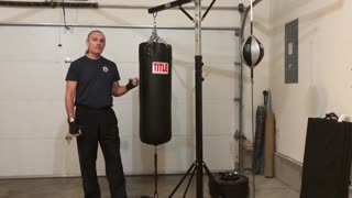 How to wrap your hands for heavy bag or boxing