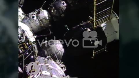 The Russian Soyuz Spacecraft Docks With The International Nasa top channel//// please follow me