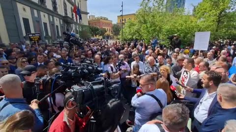 Mbahet protesta e opozitës te bashkia e Tiranës