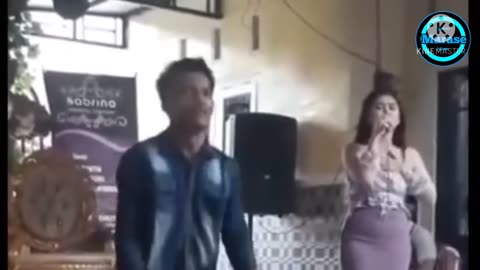VIRAL FUNNY DANCE MAKES SINGERS FAIL TO FOCUS ON CONTINUOUS LAUGHING - hold on to the latest laughter 2024